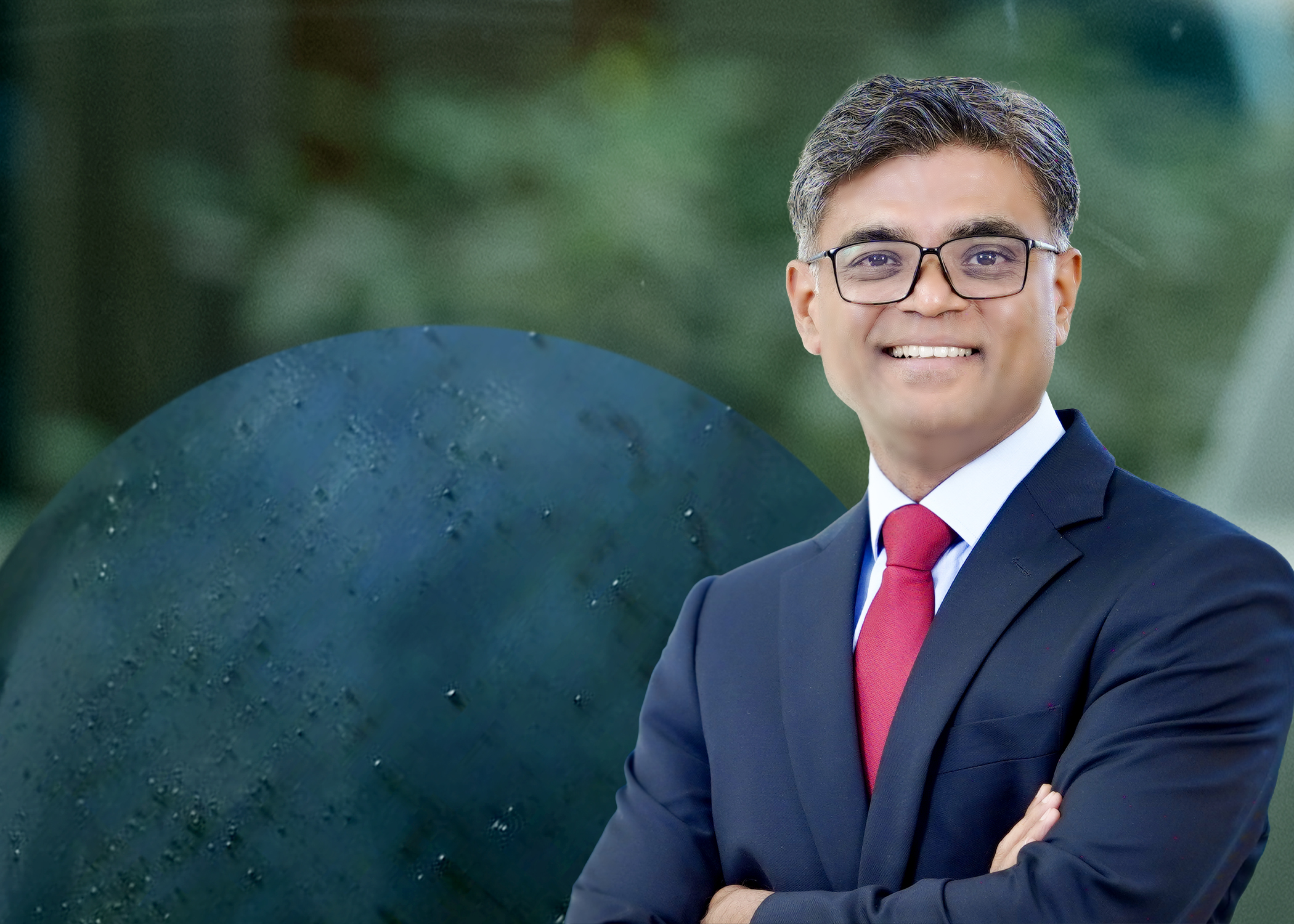 Dr Vivek